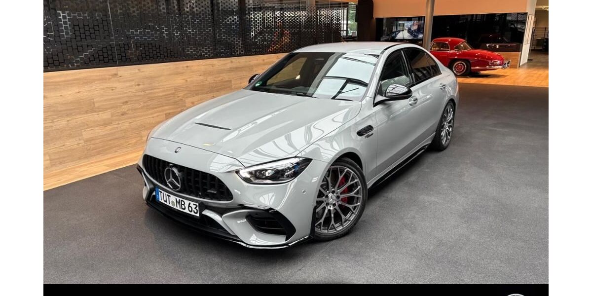 Mercedes-Benz C 63 AMG 6.000 km 104.900 &euro; Tuttlingen 78532