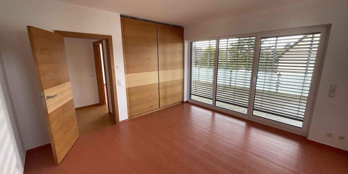 Einfamilienhaus Bonndorf - 8 Zimmer, 274 m&sup2;, 825.000&euro; | Angebot:25741646