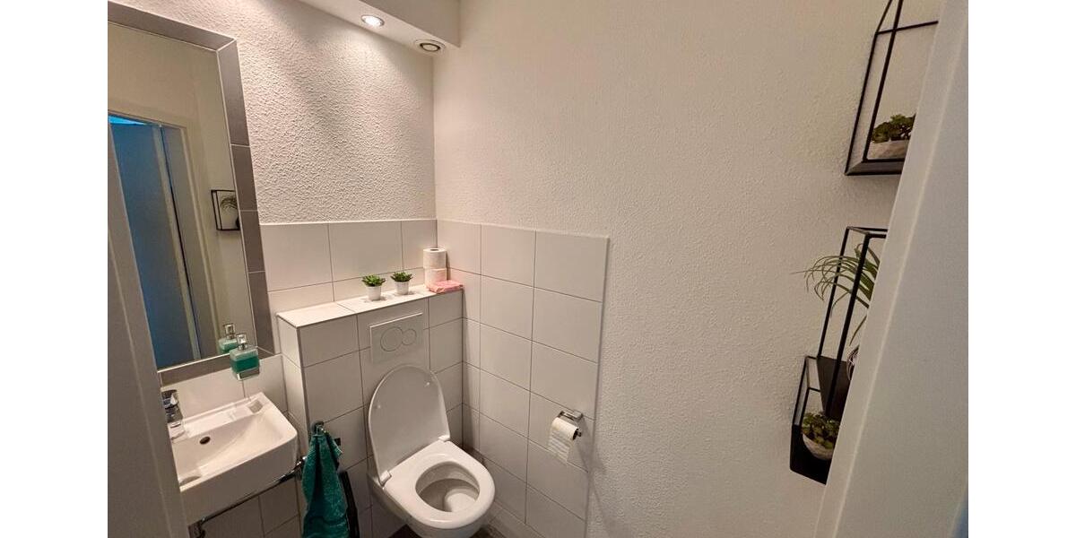 Doppelhaushälfte Villingen-Schwenningen Schwenningen - 5.5 Zimmer, 136 m&sup2;, 459.000&euro; | Angebot:26099901