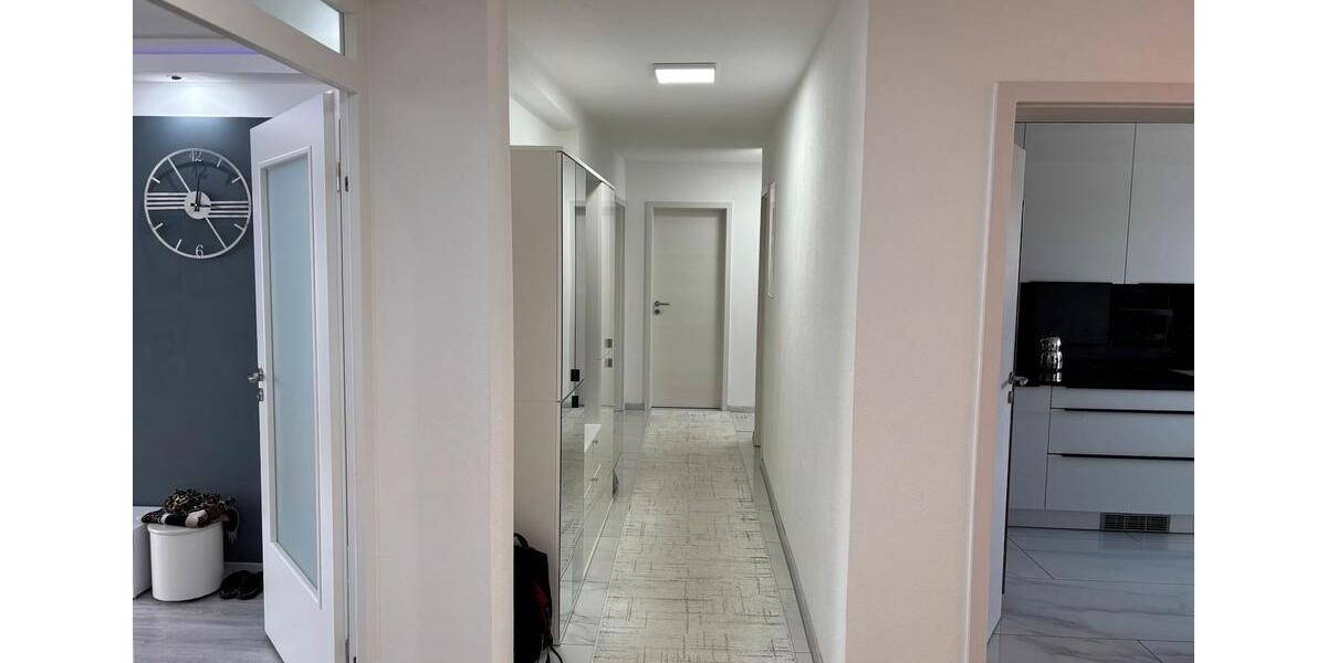 Etagenwohnung Villingen-Schwenningen Schwenningen - 4.5 Zimmer, 115 m&sup2;, 310.000&euro; | Angebot:25226097