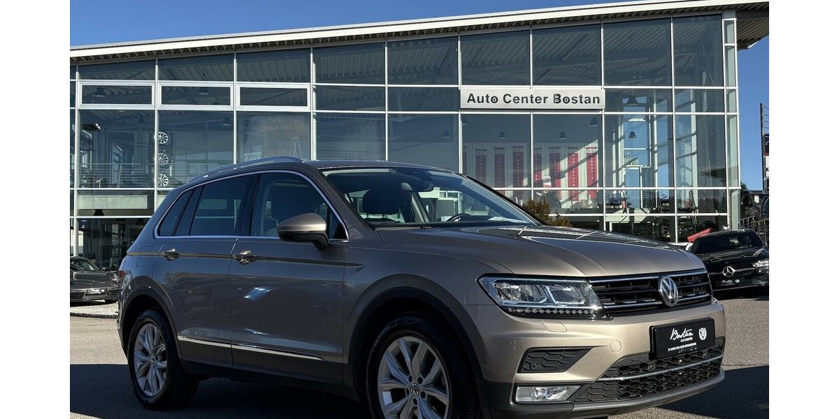 VW Tiguan 2.0 TDI HIGHLINE/4x4/PANO/STANDHEIZUNG 137.501 km 19.800 &euro; Villingen-Schwenningen 78054