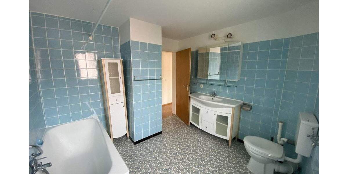 Doppelhaushälfte Spaichingen - 7 Zimmer, 159 m&sup2;, 324.000&euro; | Angebot:25772120