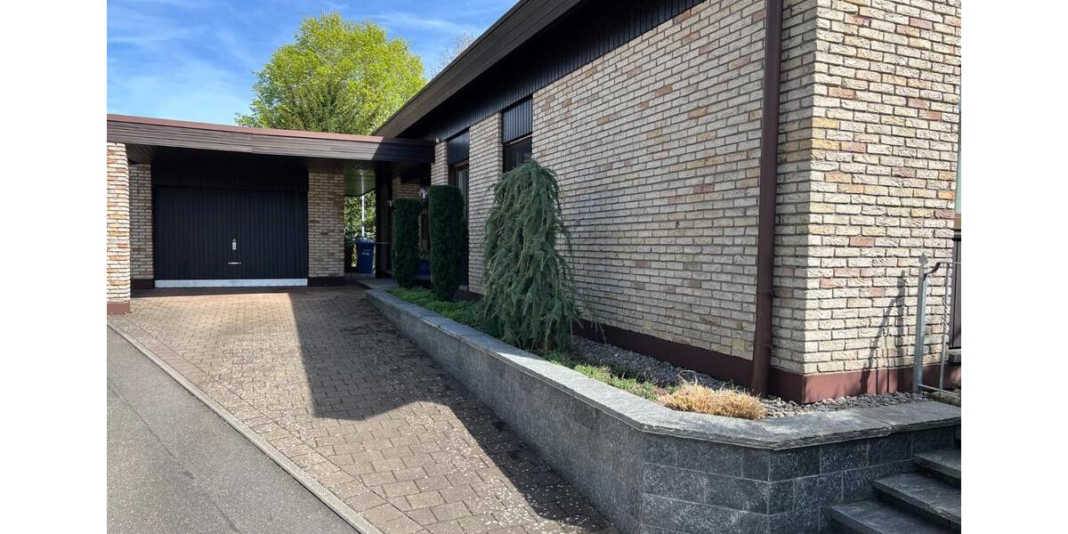 Einfamilienhaus Oberndorf am Neckar - 9 Zimmer, 235 m&sup2;, 585.000&euro; | Angebot:25635658