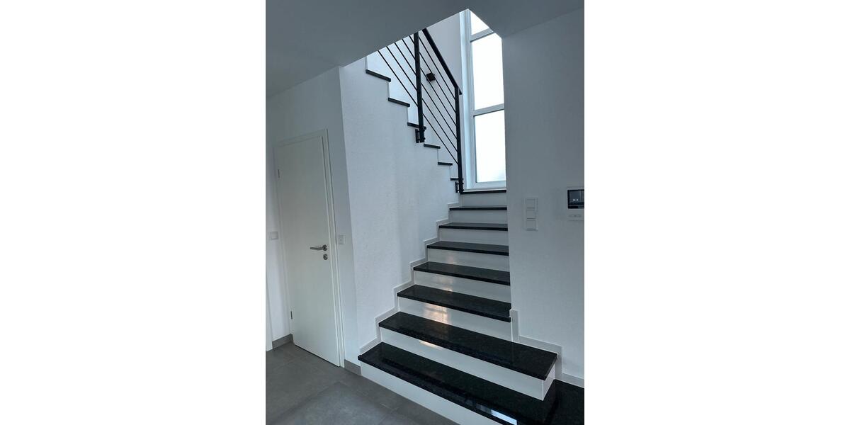 Einfamilienhaus Trossingen - 6 Zimmer, 180 m&sup2;, 775.000&euro; | Angebot:24241048