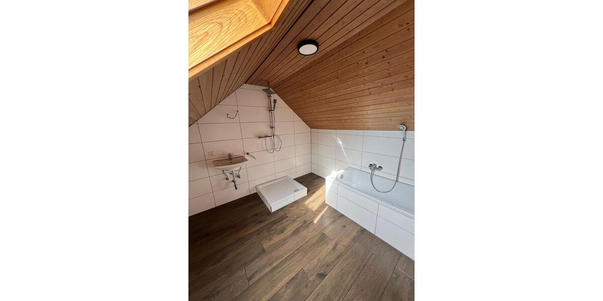 Maisonettenwohnung Tuttlingen - 2 Zimmer, 74 m&sup2;, 950&euro; | Angebot:25085104