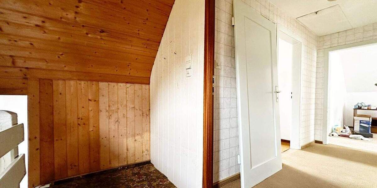 Einfamilienhaus Rottweil Göllsdorf - 6 Zimmer, 100 m&sup2;, 185.000&euro; | Angebot:25662398