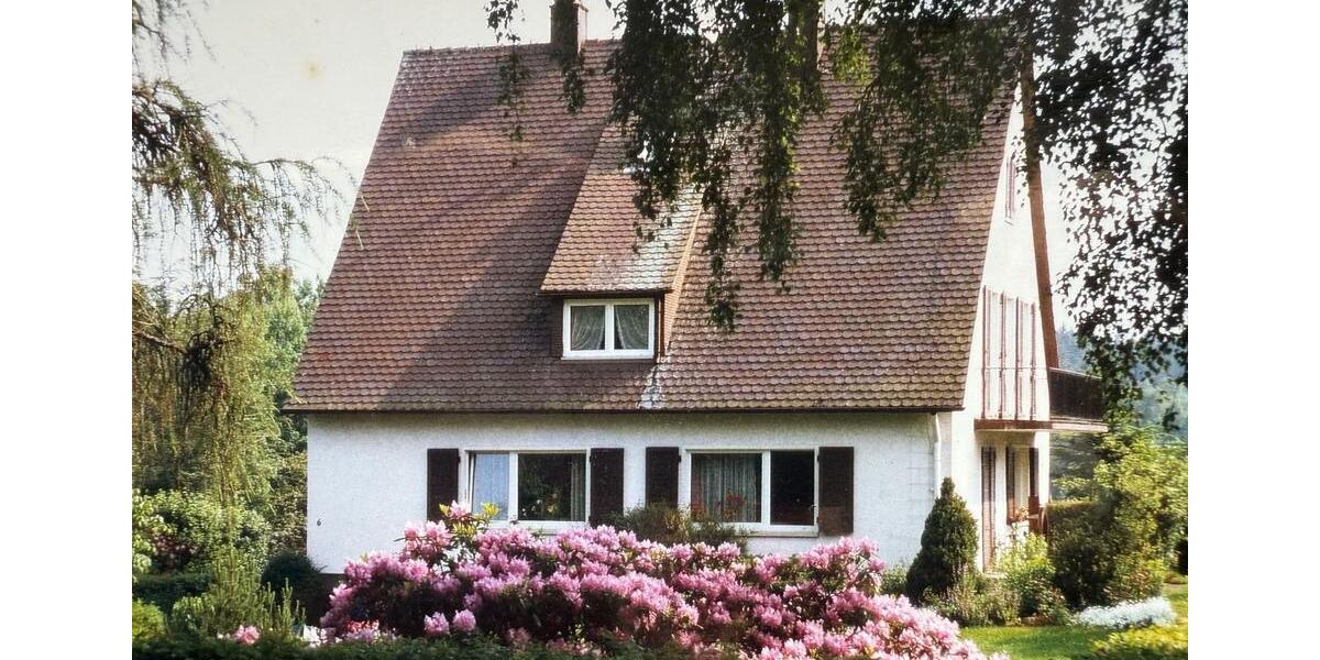 Einfamilienhaus Königsfeld im Schwarzwald - 10 Zimmer, 170 m&sup2;, 420.000&euro; | Angebot:26722167