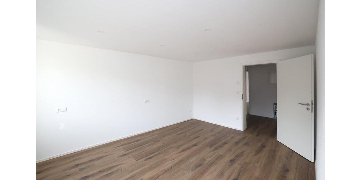 Etagenwohnung Tuttlingen - 3 Zimmer, 95 m&sup2;, 1.090&euro; | Angebot:25856654
