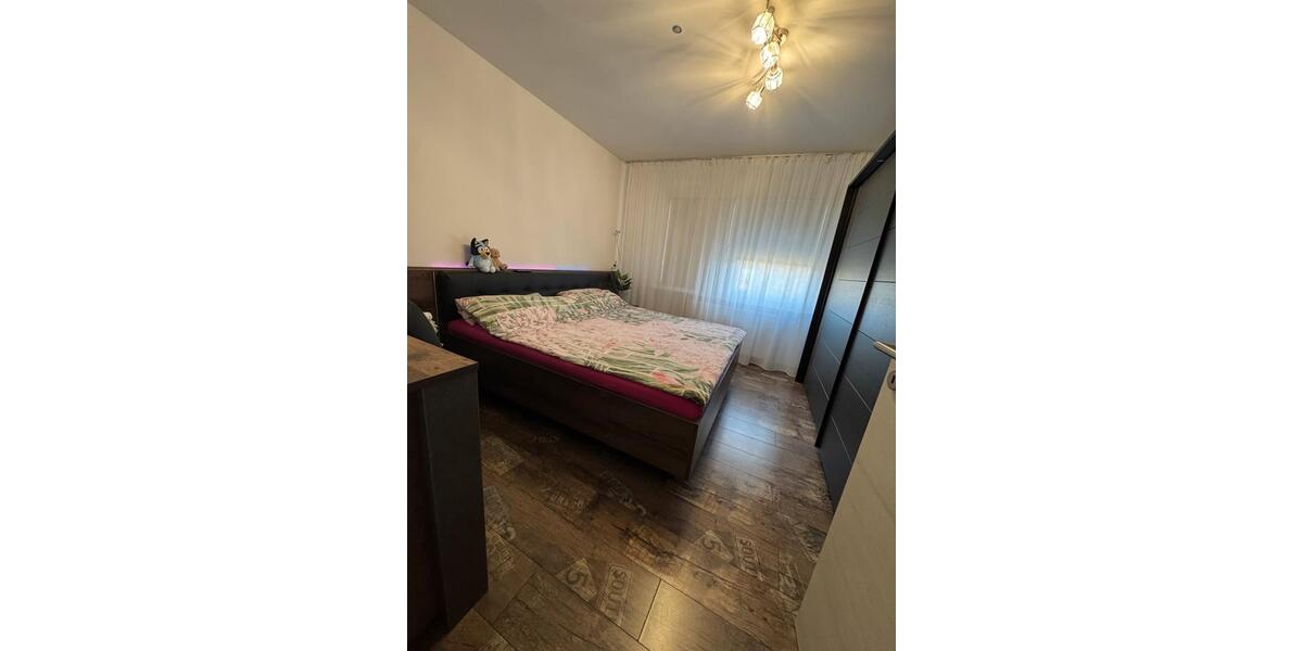 Etagenwohnung Villingen-Schwenningen Schwenningen - 4.5 Zimmer, 91 m&sup2;, 289.000&euro; | Angebot:25422595