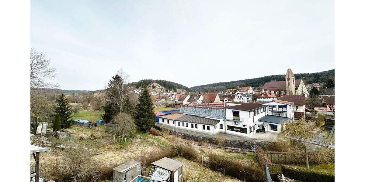 Einfamilienhaus Rottweil Göllsdorf - 6 Zimmer, 100 m&sup2;, 185.000&euro; | Angebot:25662398