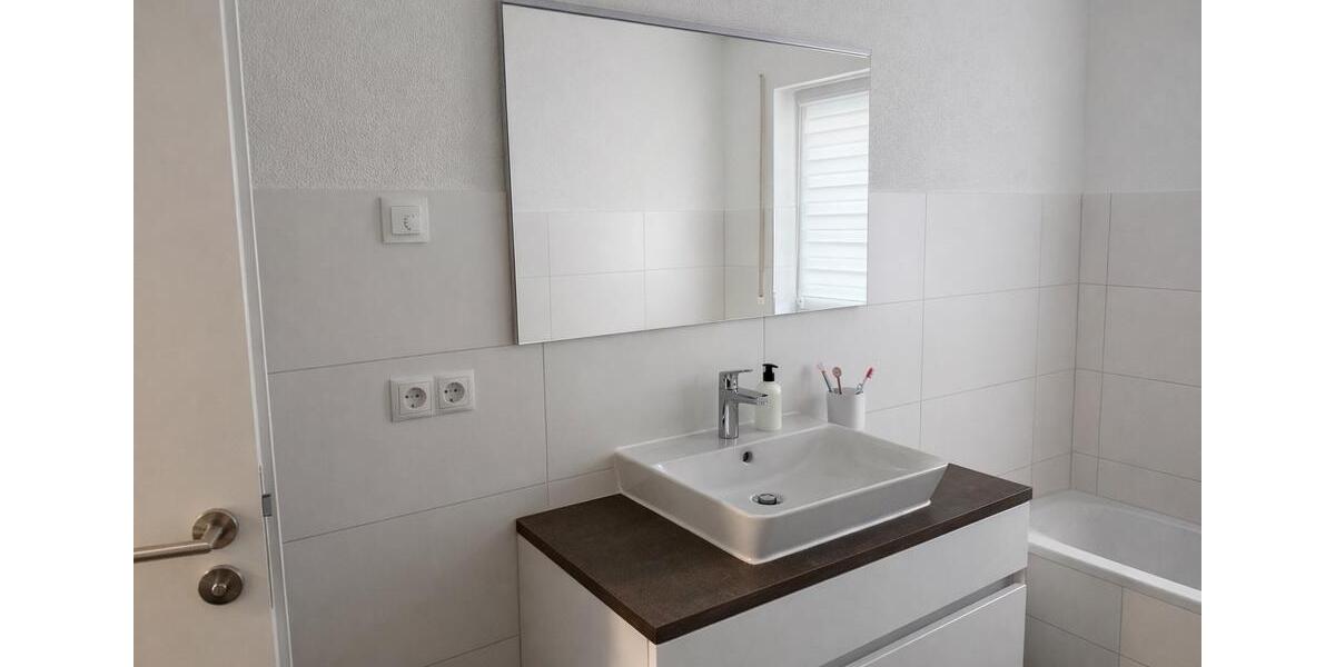 Erdgeschoßwohnung Trossingen - 4.5 Zimmer, 99 m&sup2;, 460.000&euro; | Angebot:26305463