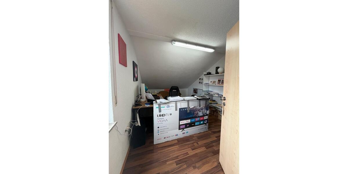 Dachgeschoßwohnung Zimmern ob Rottweil - 4 Zimmer, 80 m&sup2;, 1.050&euro; | Angebot:25259117