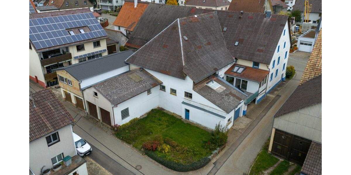 Bauernhaus, Landhaus Hüfingen Fürstenberg - 6 Zimmer, 262 m&sup2;, 379.000&euro; | Angebot:25671057