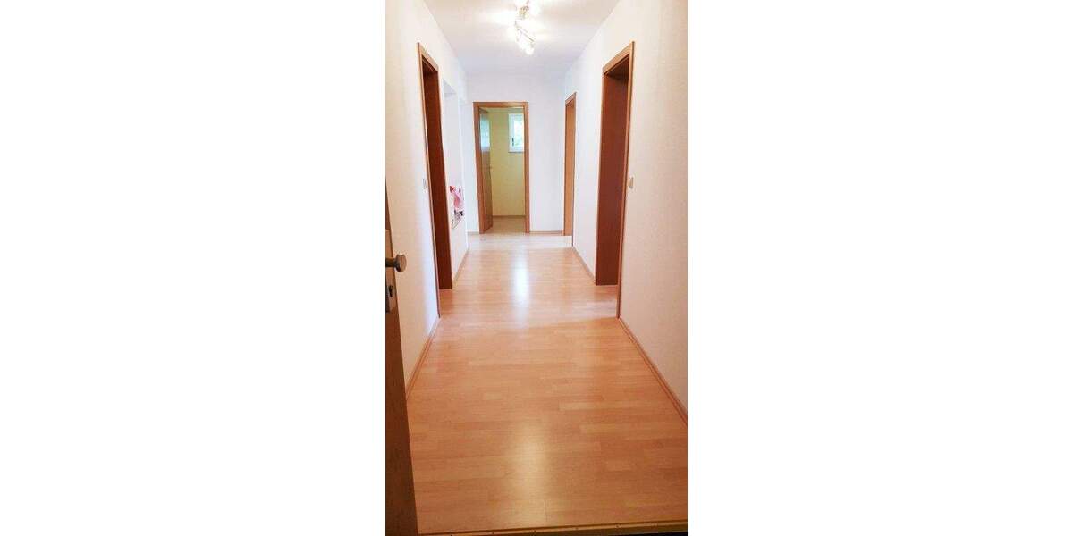 Etagenwohnung Tuttlingen - 3 Zimmer, 89 m&sup2;, 299.000&euro; | Angebot:25678741