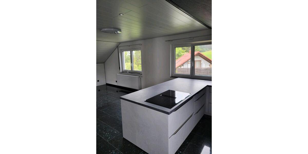 Dachgeschoßwohnung Gunningen - 4.5 Zimmer, 135 m&sup2;, 1.100&euro; | Angebot:26506972