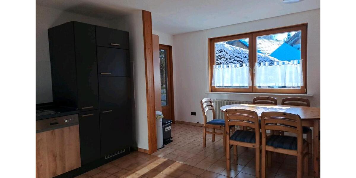 Einfamilienhaus Furtwangen im Schwarzwald - 13 Zimmer, 300 m&sup2;, 475.000&euro; | Angebot:25322574