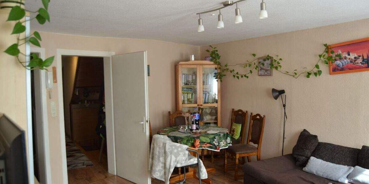 Mehrfamilienhaus, Wohnhaus Tuttlingen - 9 Zimmer, 210 m&sup2;, 315.000&euro; | Angebot:25730580