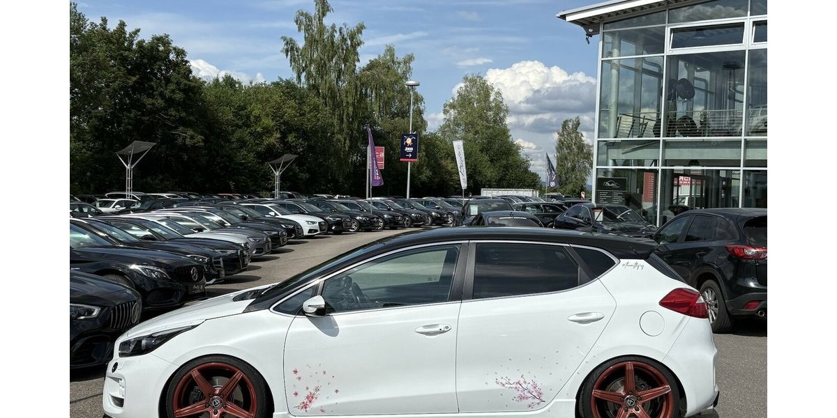 Kia Ceed GT Track SPORTABGAS./CARPLAY/LENKHZ/1.HAND 187.102 km 7.900 &euro; Villingen-Schwenningen 78054