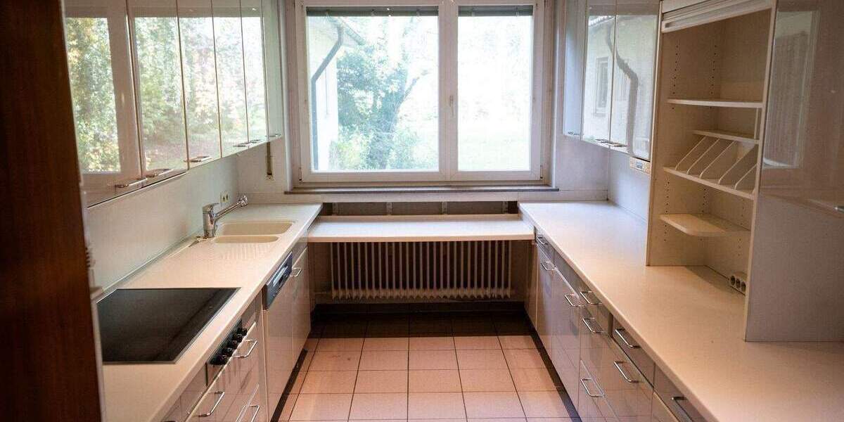 Einfamilienhaus Tuttlingen - 7 Zimmer, 334 m&sup2;, 799.000&euro; | Angebot:26500031