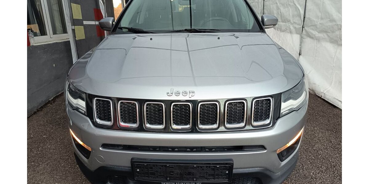 Jeep Compass 130.000 km 14.900 &euro; Villingen-Schwenningen 78052