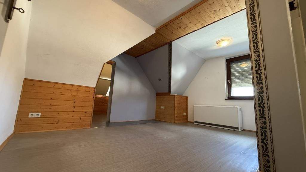Mehrfamilienhaus, Wohnhaus St. Georgen Peterzell - 9 Zimmer, 185 m&sup2;, 260.000&euro; | Angebot:25701098