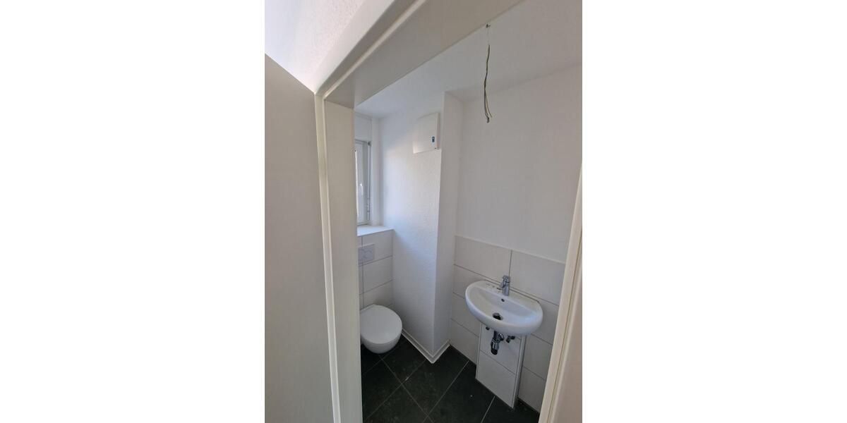 Reihenhaus Oberndorf am Neckar - 4 Zimmer, 132 m&sup2;, 1.500&euro; | Angebot:23555092