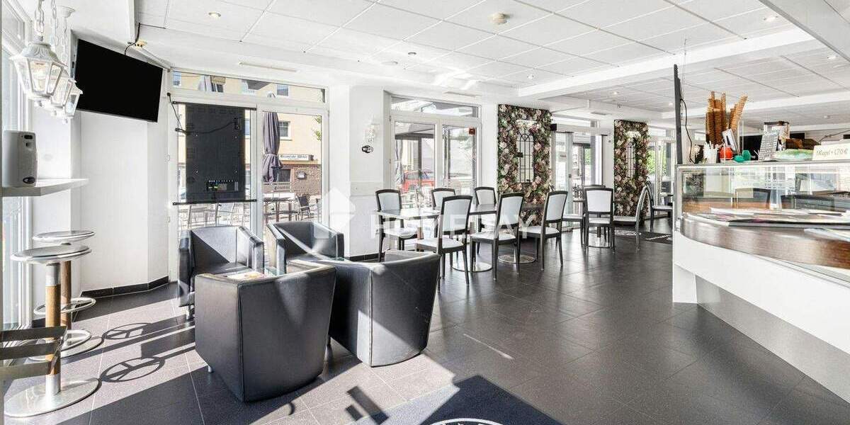 Mehrfamilienhaus, Wohnhaus Dunningen - 9 Zimmer, 240 m&sup2;, 1.180.000&euro; | Angebot:25685641