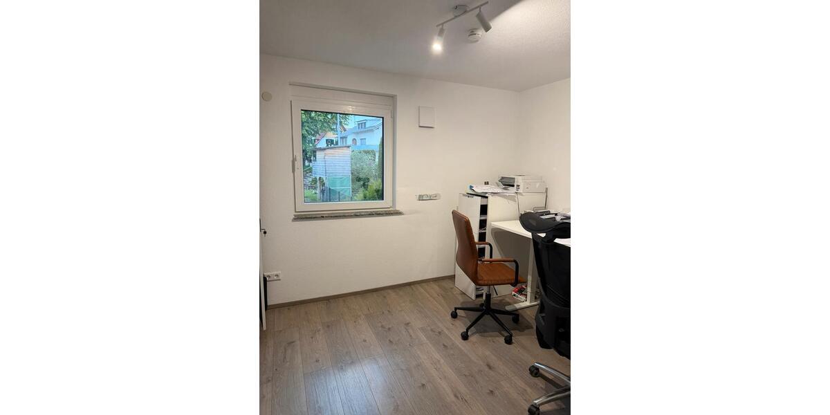 Etagenwohnung Villingen-Schwenningen Schwenningen - 3 Zimmer, 80 m&sup2;, 1.360&euro; | Angebot:26431340