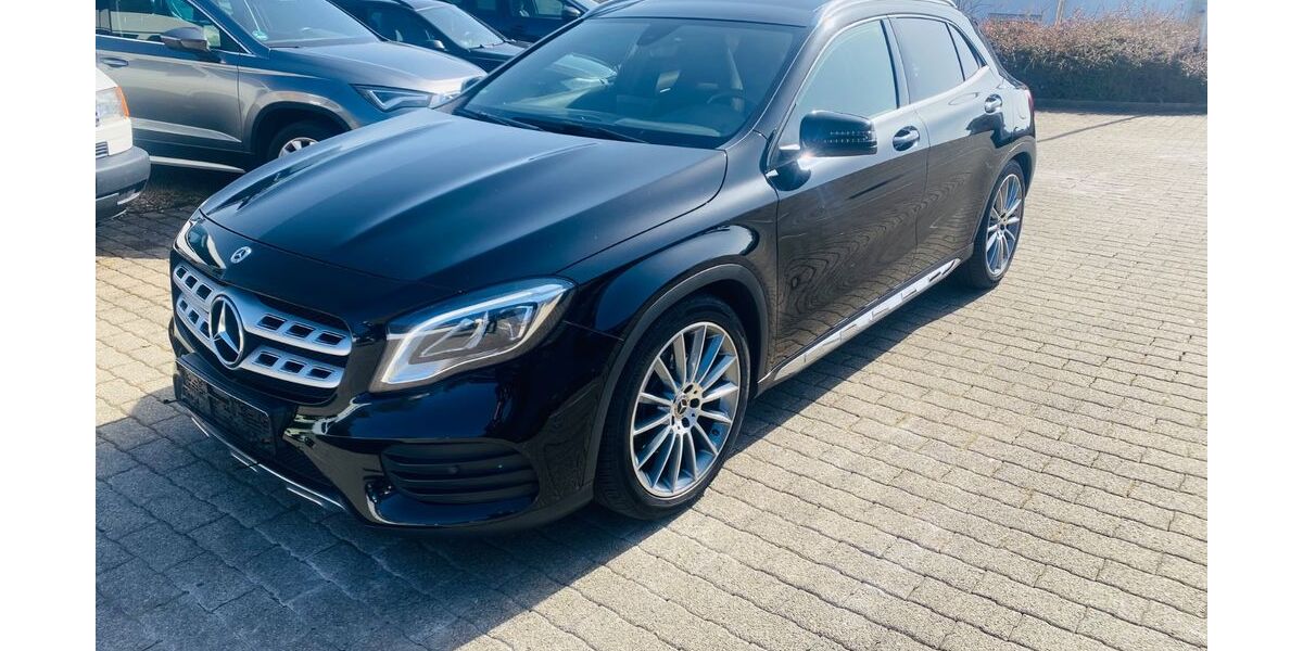 Mercedes-Benz GLA 250 96.000 km 22.349 &euro; Donaueschingen 78166