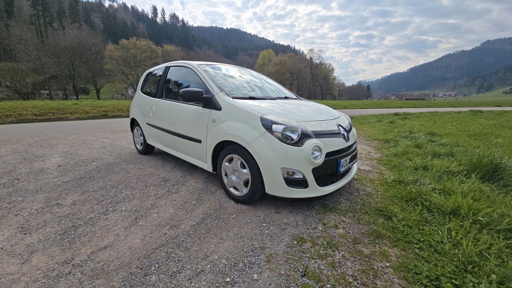Renault Twingo 74.500 km 4.690 &euro; Hornberg 78132