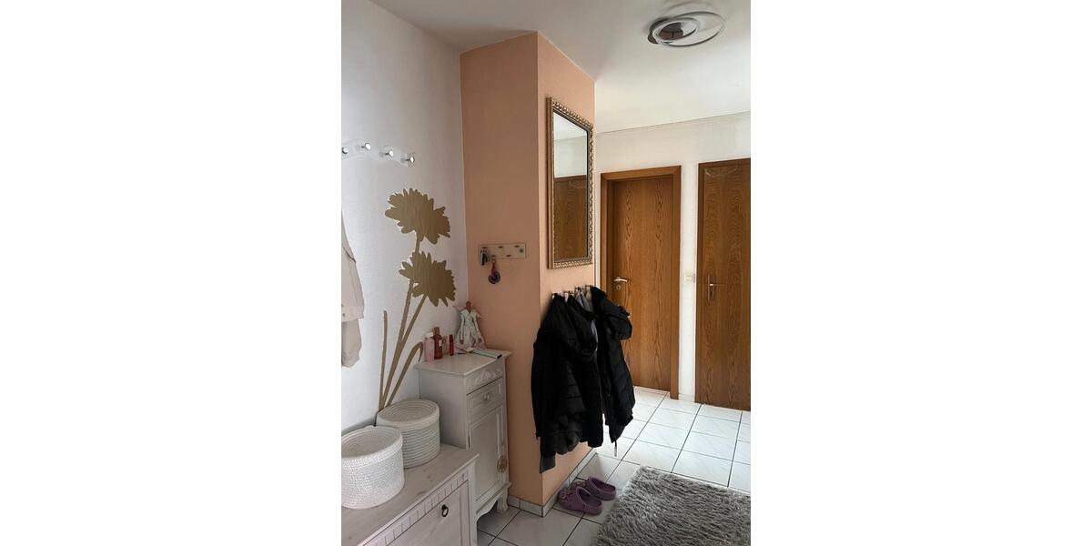 Doppelhaushälfte Gosheim - 7 Zimmer, 170 m&sup2;, 320.000&euro; | Angebot:26983989