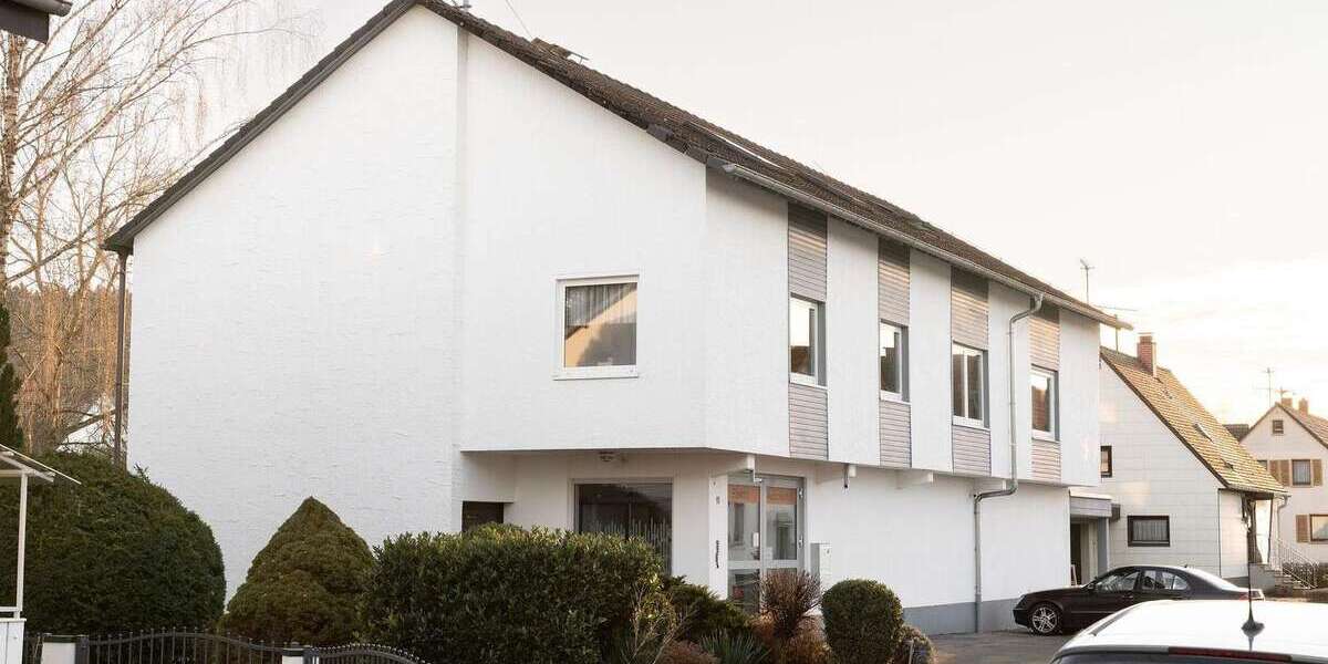 Einfamilienhaus Deißlingen - 15 Zimmer, 434 m&sup2;, 640.000&euro; | Angebot:26002480