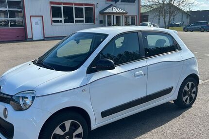 Renault Twingo 68.000 km 7.900 &euro; Geisingen 78187