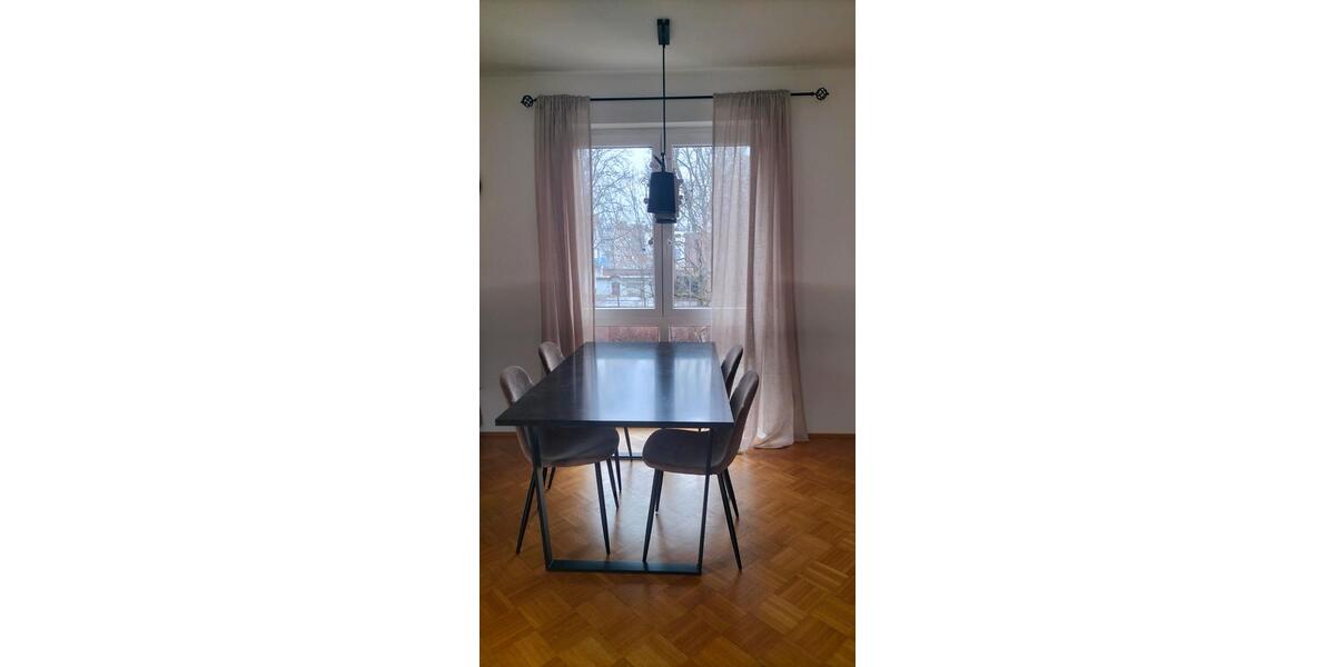 Etagenwohnung Blumberg - 2.5 Zimmer, 62 m&sup2;, 1.100&euro; | Angebot:25452052