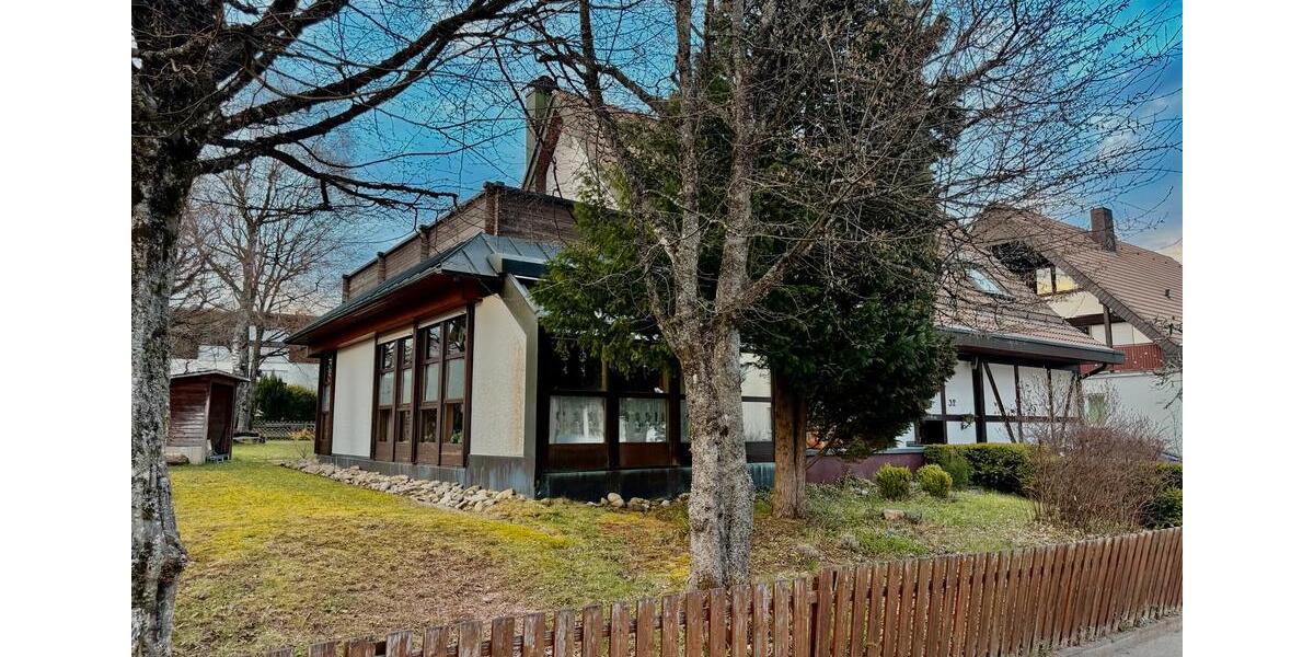 Einfamilienhaus Mönchweiler - 7 Zimmer, 180 m&sup2;, 625.000&euro; | Angebot:26052879
