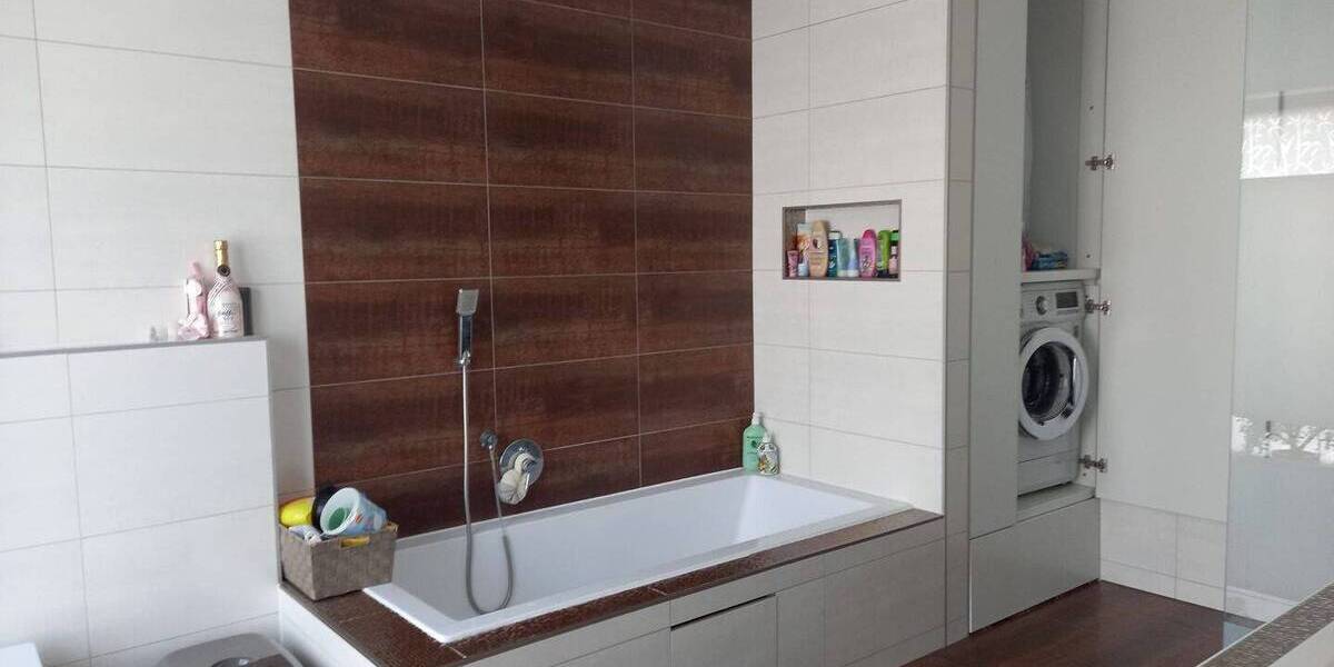 Einfamilienhaus Tuttlingen - 1 Zimmer, 215 m&sup2;, 699.500&euro; | Angebot:25736372