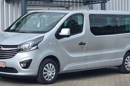 Opel Vivaro 148.000 km 16.990 &euro; Zimmern o. Rottweil 78658