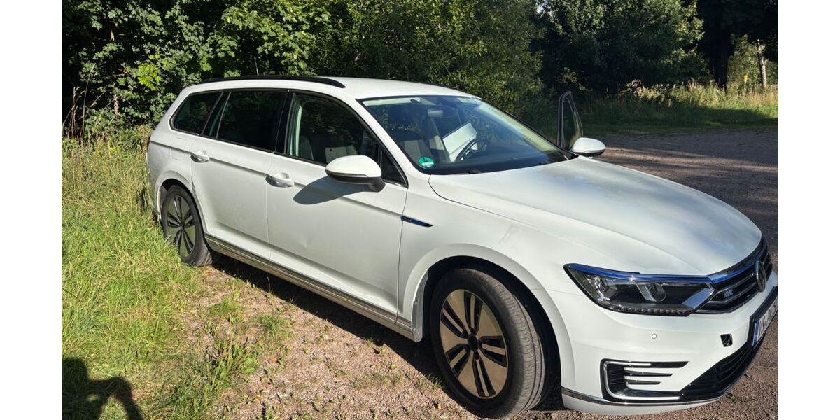 VW Passat Variant 342.000 km 10.500 &euro; Villingen-Schwenningen 78052