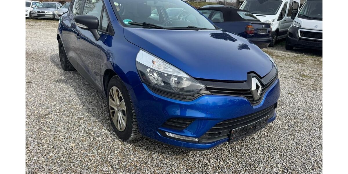 Renault Clio 86.000 km 7.490 &euro; Schwenningen 78056