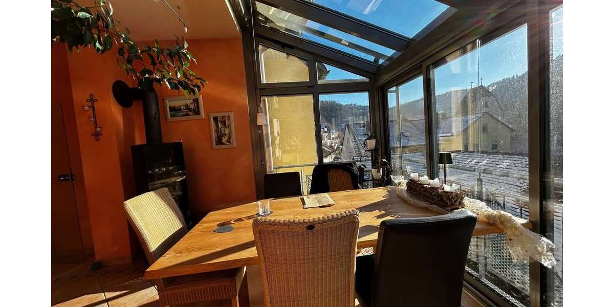 Etagenwohnung Triberg im Schwarzwald - 5 Zimmer, 140 m&sup2;, 325.000&euro; | Angebot:24351567