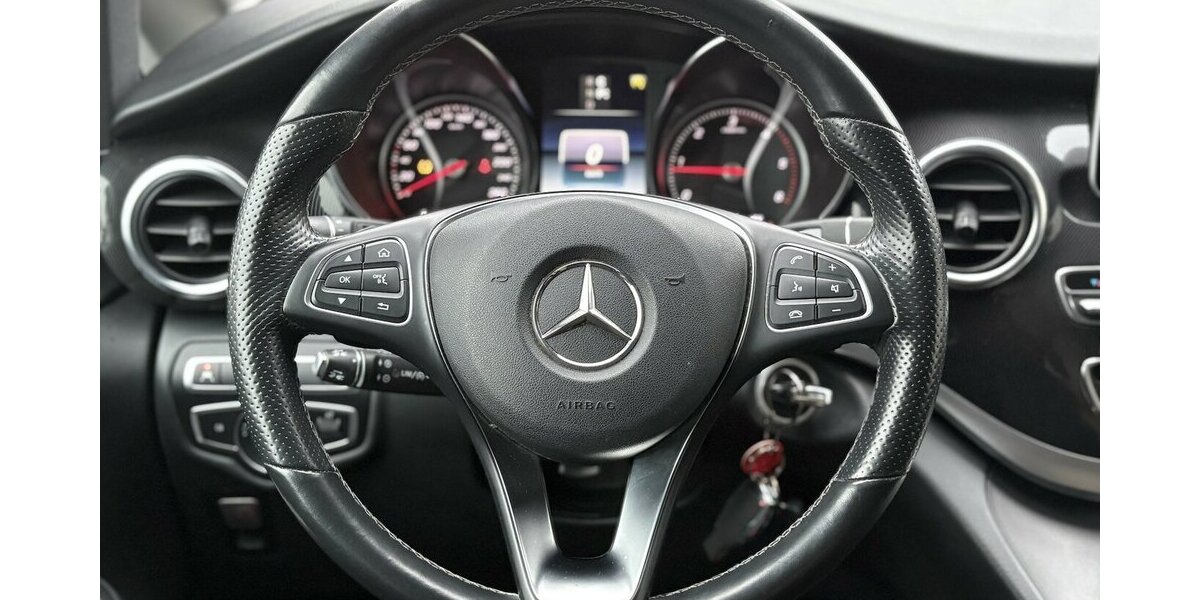 Mercedes-Benz V 250 D Lang Edition STANDHZ/SHZ/NAVI/KAMERA/AHK 118.803 km 38.900 &euro; Villingen-Schwenningen 78054