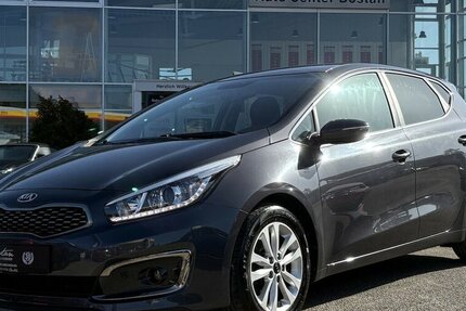 Kia Ceed 1.6 Spirit NAVI/KAMERA/CARPLAY/SITZHEIZUNG 94.202 km 12.900 &euro; Villingen-Schwenningen 78054