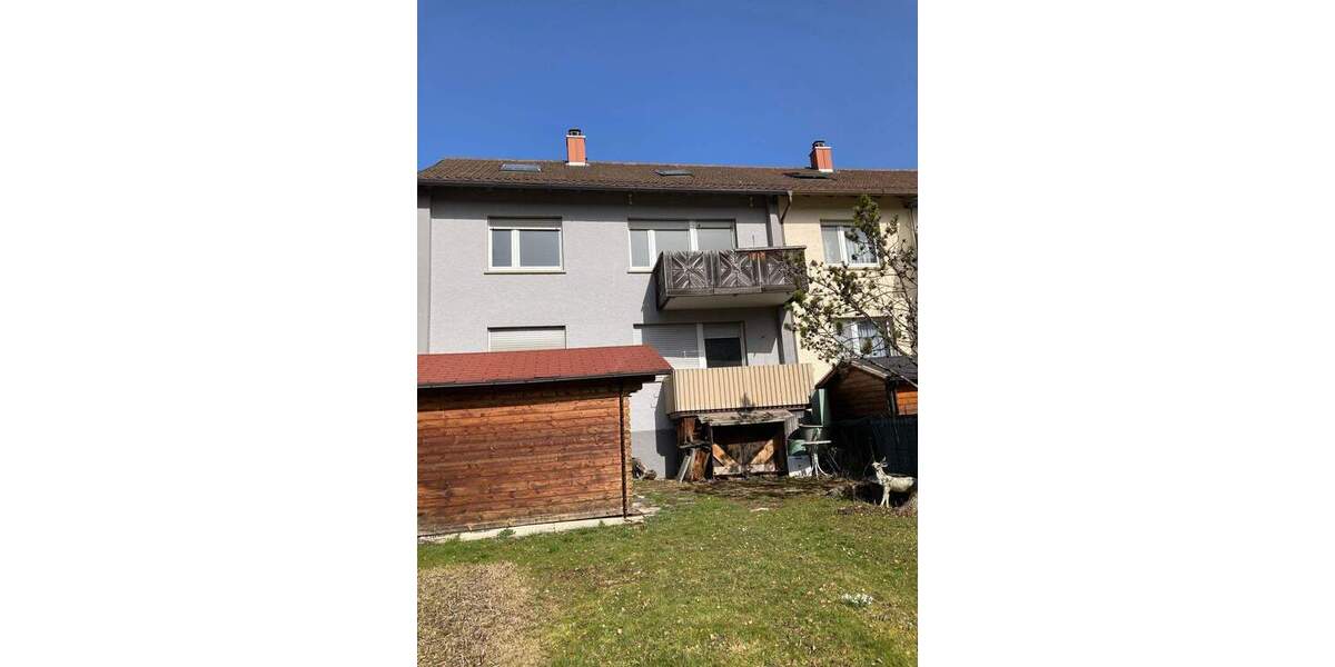 Mehrfamilienhaus, Wohnhaus Villingen-Schwenningen Villingen - 8 Zimmer, 127 m&sup2;, 289.000&euro; | Angebot:25817667