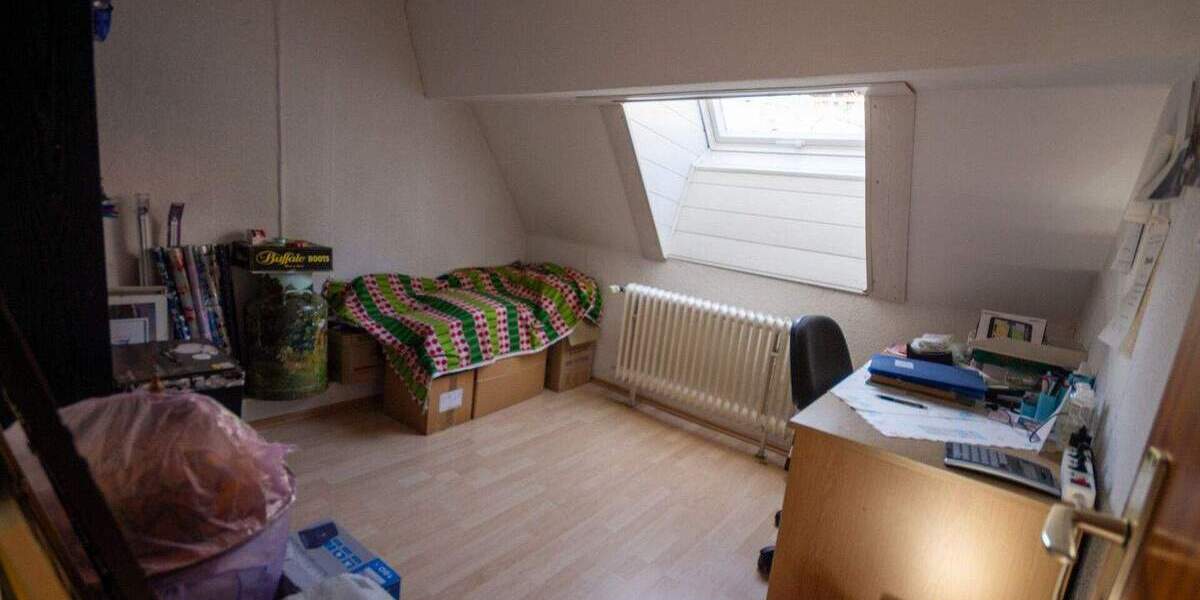 Einfamilienhaus Trossingen - 9 Zimmer, 192 m&sup2;, 295.000&euro; | Angebot:25671081