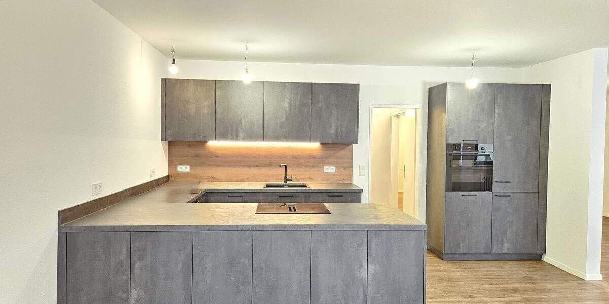 Etagenwohnung Villingen-Schwenningen Villingen - 2 Zimmer, 96 m&sup2;, 900&euro; | Angebot:26768318