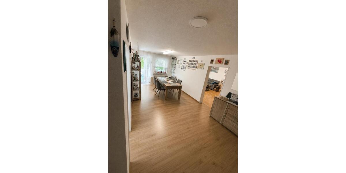Erdgeschoßwohnung Villingen-Schwenningen Schwenningen - 3.5 Zimmer, 88 m&sup2;, 234.000&euro; | Angebot:26639906