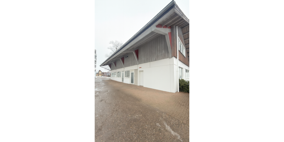 Etagenwohnung Sankt Georgen - 3 Zimmer, 110 m&sup2;, 1.000&euro; | Angebot:25539868