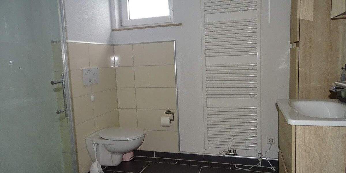 Einfamilienhaus Bad Dürrheim Sunthausen - 8 Zimmer, 229 m&sup2;, 695.000&euro; | Angebot:25671608