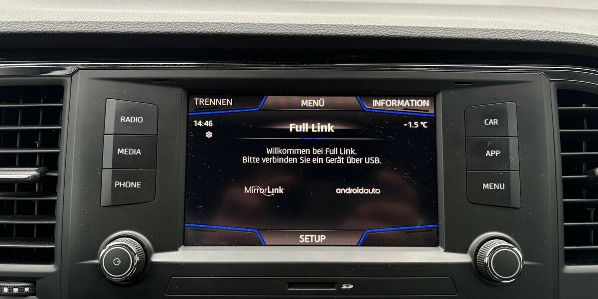 Seat Ateca FR 4 Drive KAMERA/AHK/DSG/1.HAND 88.453 km 19.900 &euro; Villingen-Schwenningen 78054