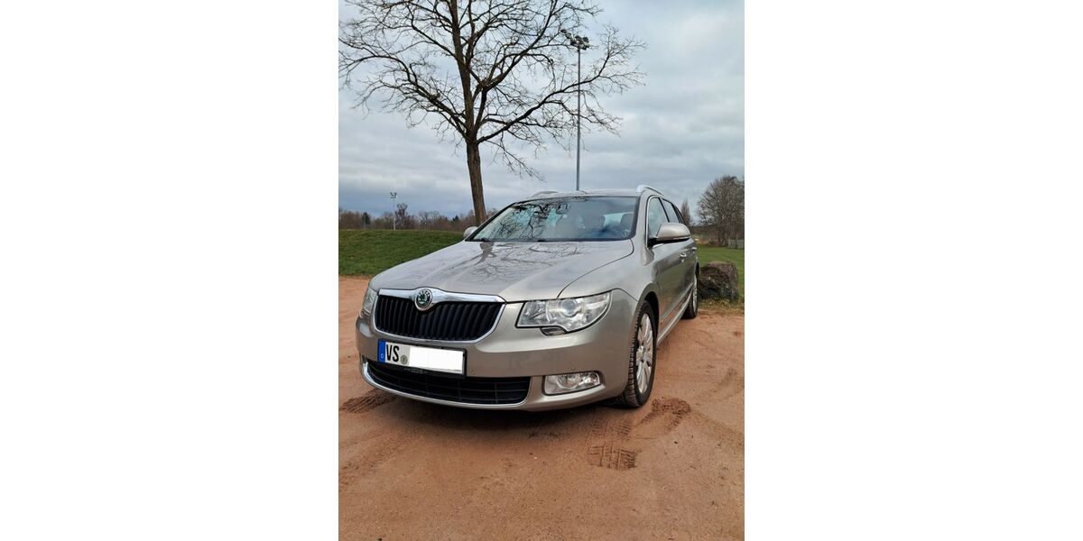 Skoda Superb 247.000 km 6.400 &euro; Villingen-Schwenningen 78054